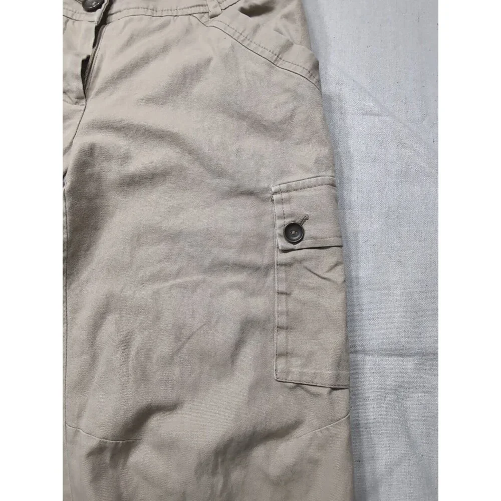 Trina Turk Los Angeles Beige Cargo Capri Shorts  Side Pockets Size 4